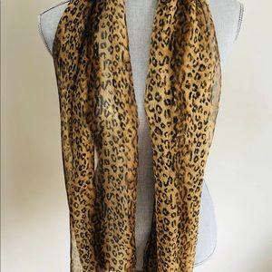 🐆 Trending now ** Cheetah print animal scarf